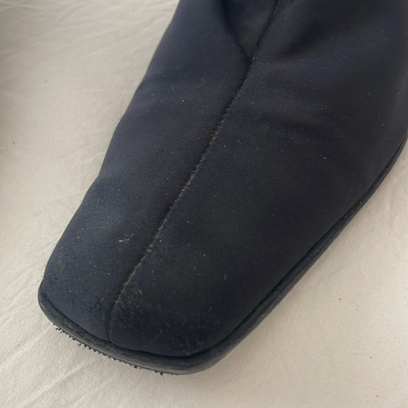 CALVIN KLEIN BLACK KITTEN BOOTIES - Picture 2 of 7